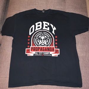 OBEY SIZE XL